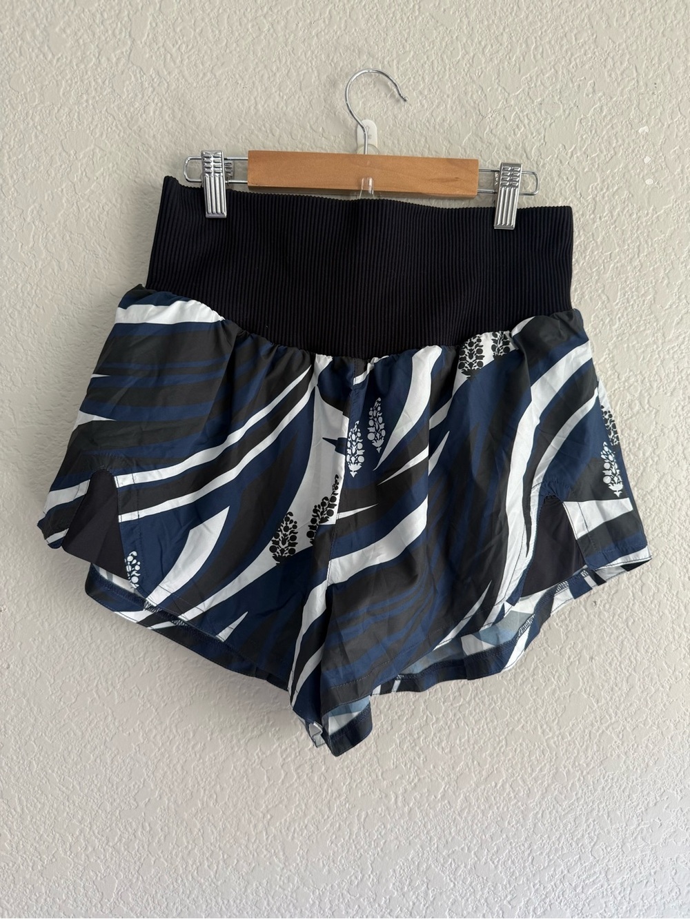 NEW Free People Carpe Diem Printed Shorts